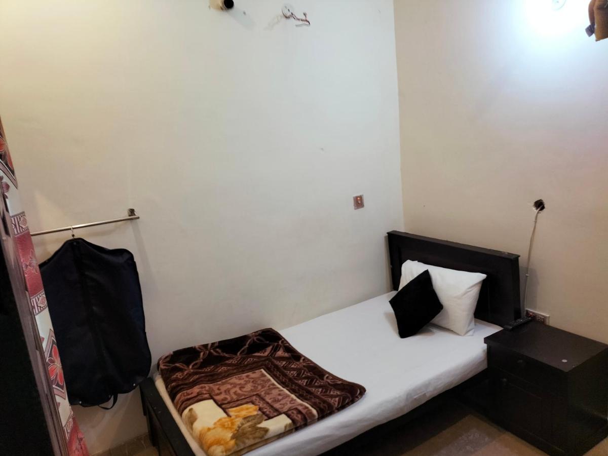 Hotel Second Home Lahore Exterior photo
