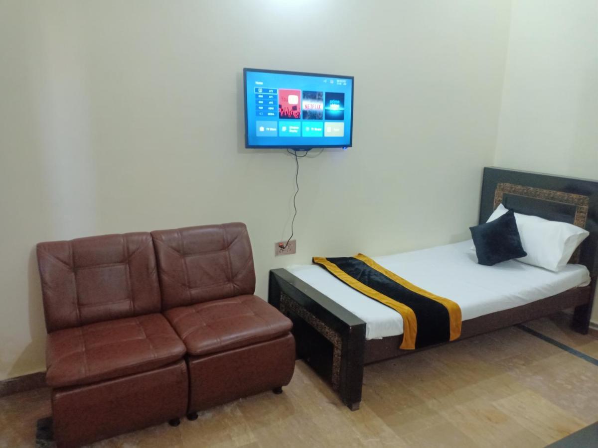 Hotel Second Home Lahore Exterior photo
